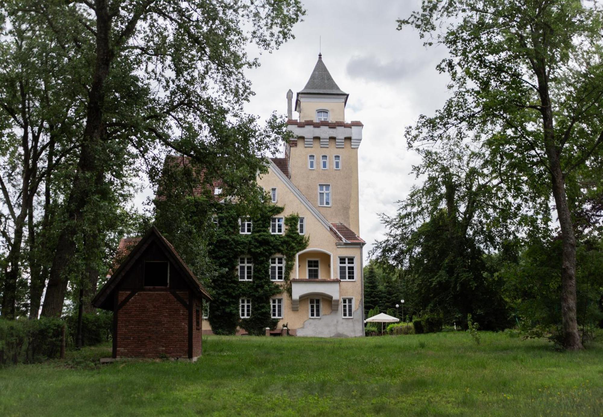 Hotel Zamek Nowecin Leba Exteriér fotografie